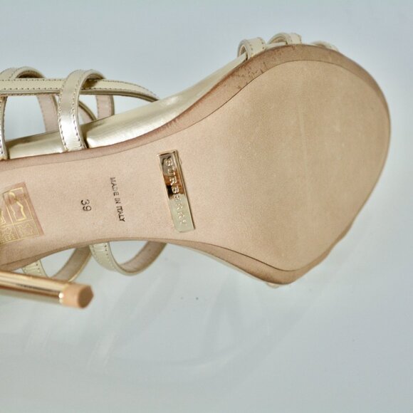 NWT BURBERRY LEATHER STRAPPY SANDALS - Picture 10 of 11